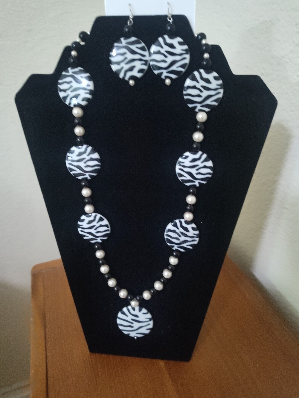 Black & White Zebra Disc Necklace and Earring Set